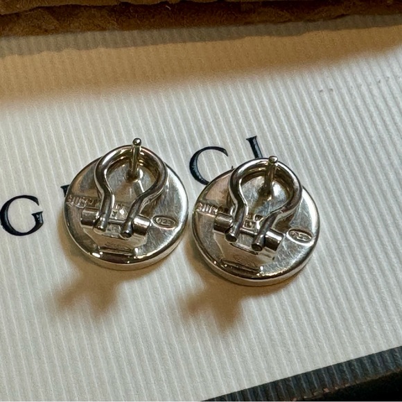 RARE▪️Gucci Vintage GG Stud earrings clip on style - Picture 5 of 8